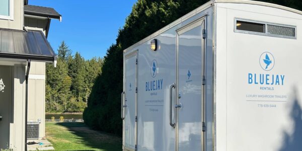 Hygiene and Comfort in One: Advantages of Having a Modern Washroom Trailer On-Site