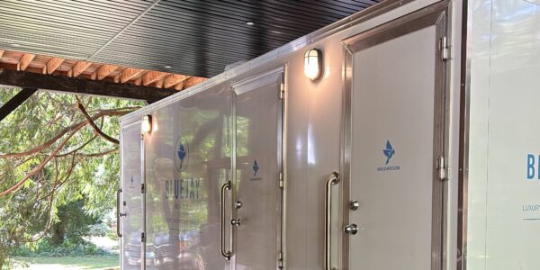 Why Should You Rent Washroom Trailers?