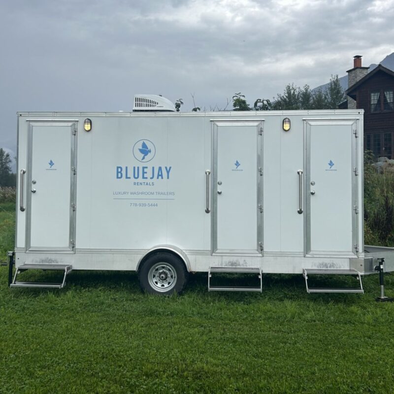 portable bathroom outside event