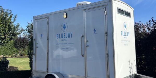 Luxurious Washroom Trailers for VIP Guest Experiences