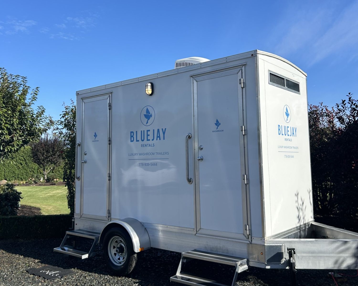 Luxurious Washroom Trailers for VIP Guest Experiences