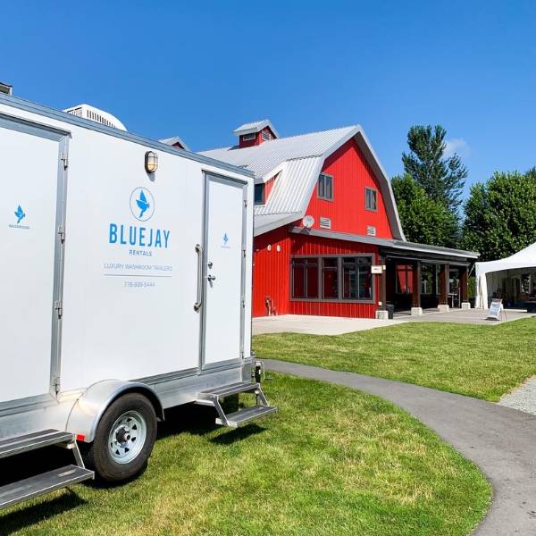 washroom trailer rental at wedding